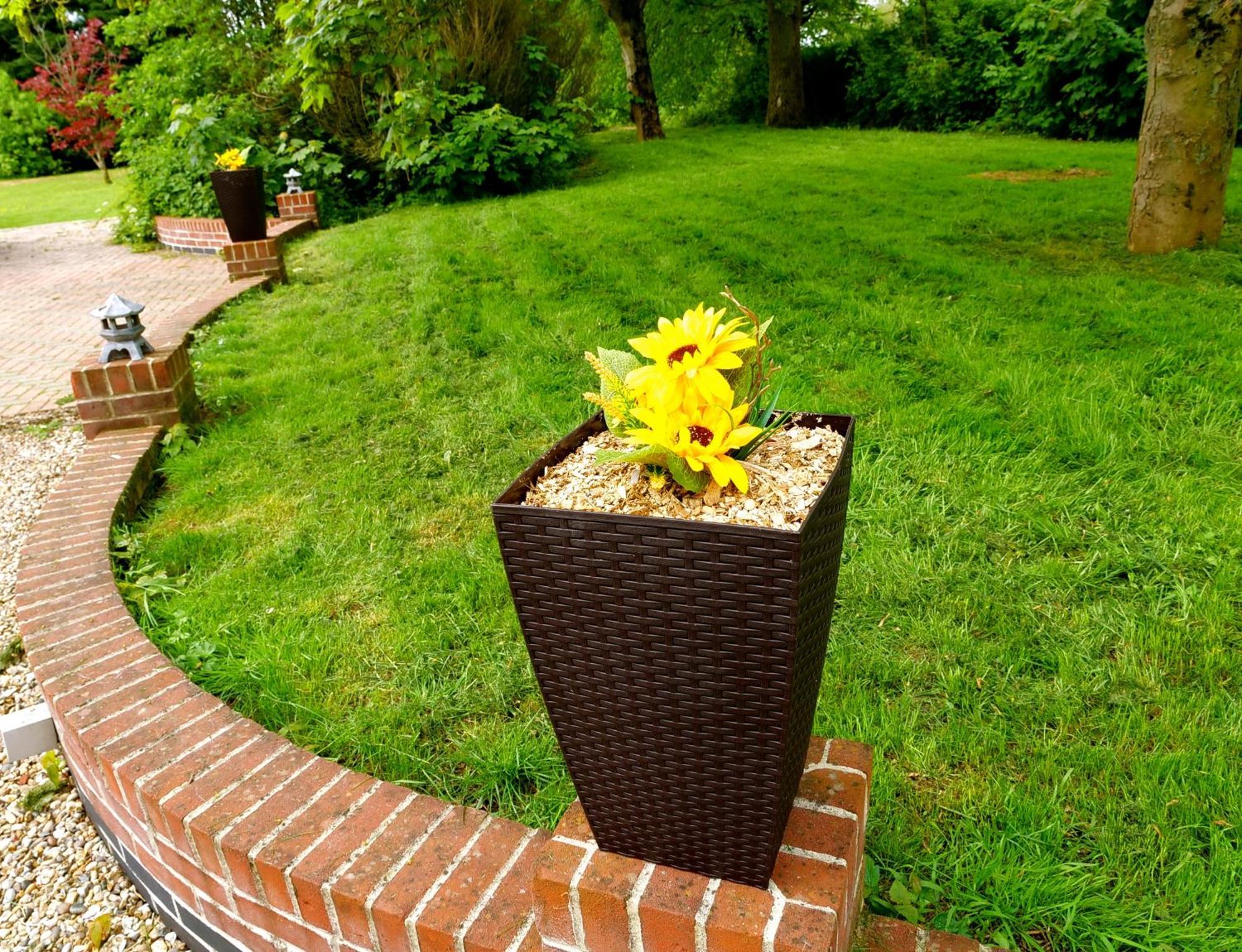 Deluxe 4 Or 5 Bed House With Hot Tub, Cinema Sleeps 15 Villa Saffron Walden